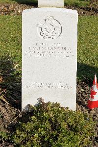 Harrogate (Stonefall) Cemetery - England, Edward Maxwell